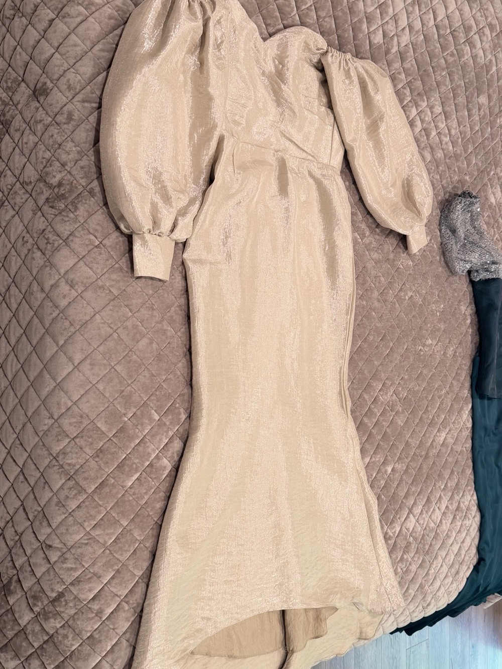 Cream Long-Sleeve Puff-Sleeve Evening Gown